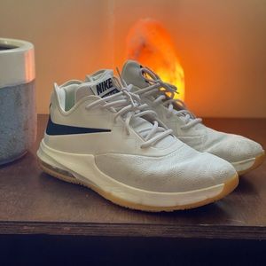 NIKE AirMax Infuriate 3 Low